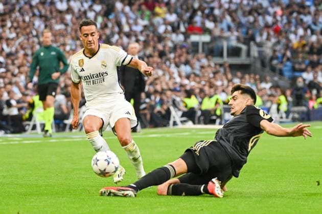 Football, men, season 2023 2024, Champions League Group C, 1 matchday , Real Madrid 1 FC Union Berlin, v l Lucas Vazquez Real Madrid and Diogo Leite 1 FC Union Berlin in duel, battle for the ball, 20 09 2023, Copyright: xMatthiasxKochx