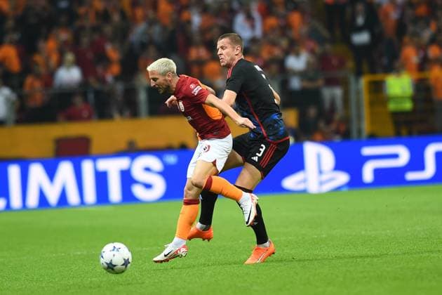 Dries Mertens (10) of Galatasaray and Denis Vavro of F.C. Copenhagen during the UEFA Champions League match between Galatasaray and F.C. Copenhagen at Ali Sami Yen Sports Complex Rams Park Arena on September 20, 2023 in Istanbul, Turkey. Istanbul Turkey Copyright: xSeskimPhotox Gsaray-Copenhagen-20923 (66)