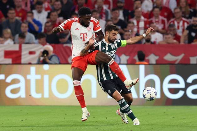 Soccer Champions League group stage 1 matchday FC Bayern Munich Manchester United on 20 09 2023 at the Allianz Arena in Munich Alphonso Davies Munich , left Bruno Fernandes Manchester , right xMSx
