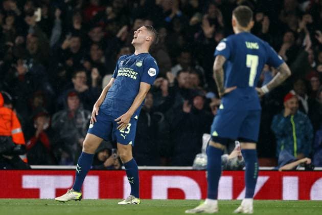 LONDON - Joey Veerman of PSV Eindhoven reacts after the 1-0 during the UEFA Champions League match between Arsenal FC and PSV Eindhoven at the Emirates Stadium on September 20, 2023 in London, United Kingdom. ANP MAURICE VAN STEEN Group B - UEFA Champions League 2023 2024 xVIxANPxSportx xxANPxIVx 478800006 originalFilename: 478800006.jpg