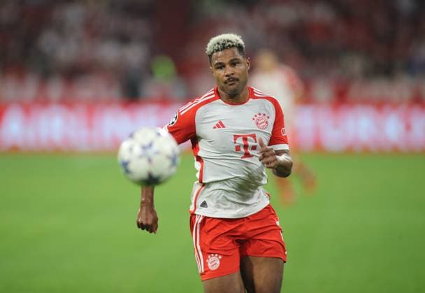 Munich, Germany 20 September 2023 football, men, Champions League, 1 matchday, season 2023 2024, FC Bayern Munich Manchester United, Allianz Arena Serge Gnabry FC Bayern Munich in attack, looking at ball