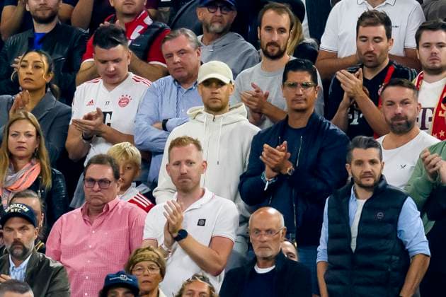 GER, UEFA CL, FC Bayern Muenchen GER vs Manchester United GBR 20 09 2023, Allianz Arena, Muenchen, GER, UEFA CL, FC Bayern Muenchen GER vs Manchester United GBR , Group A, UEFA regulations prohibit any use of photographs as image sequences and or quasi video, in picture Manuel Neuer FC Bayern 1 in the stands nordphotoxGmbHx xStraubmeier nph00004