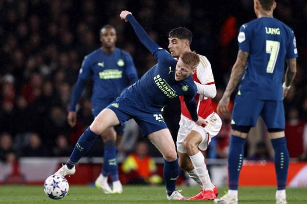LONDON - (l-r) Jerdy Schouten of PSV, Kai Havertz of Arsenal FC during the UEFA Champions League match between Arsenal FC and PSV Eindhoven at the Emirates Stadium on September 20, 2023 in London, United Kingdom. ANP MAURICE VAN STEEN Group B - UEFA Champions League 2023 2024 xVIxANPxSportx xxANPxIVx 478800349 originalFilename: 478800349.jpg