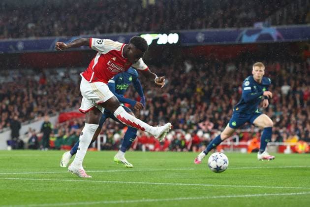 Arsenal v PSV Eindhoven 20 September 2023, London Champions™s League Fußball, Gruppenphase Arsenal v PSV Eindhoven Bukayo Saka von Arsenal erzielt das erste Tor Foto Charlotte Wilson Offside London UK  Copyright: xCharlottexWilsonx xOffsidexOffside