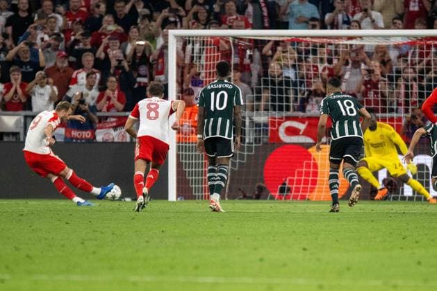 Harry Kane FC Bayern Muenchen scores on penalty kick 3 1 Germany, Munich, 20 09 2023, football, UEFA Champions League FC Bayern Muenchen vs Manchester United, season 2023 2024, Match Day 1, Allianz Arena Foto A2 Bildagentur Peter Hartenfelser
