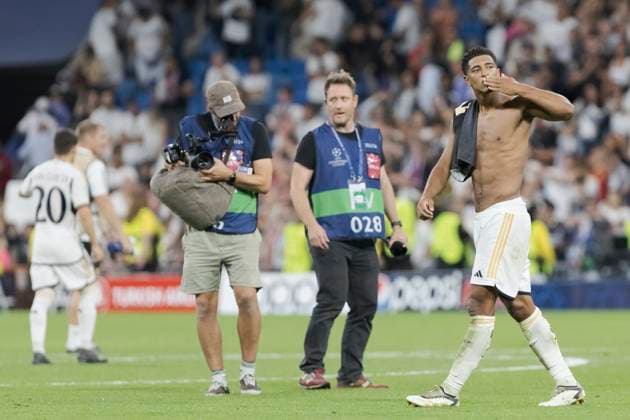 MADRID, SPAIN - SEPTEMBER 20: Jude Bellingham of Real Madrid celebrates victory during the UEFA CHAMPIONS LEAGUE 2023 24 match between Real Madrid and Union Berlin at Santiago Bernabeu Stadium. ONLYxEDITORIALxUSAGE  (229879476)