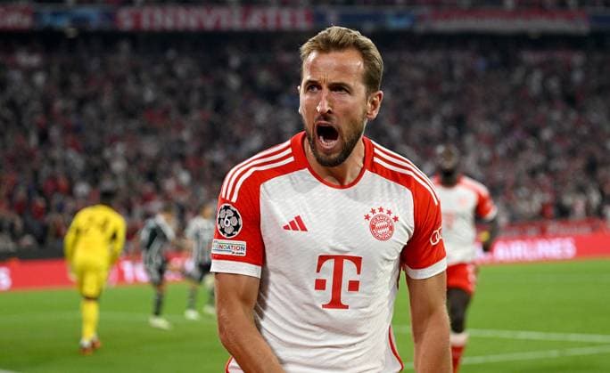 FOOTBALL CHAMPIONS LEAGUE SEASON 2023 2024 Preliminary Round Group A 1 Matchday FC Bayern Muenchen Manchester United FC 20 09 2023 Cheering after the goal to 3 1 by the scorer Harry Kane FC Bayern Muenchen