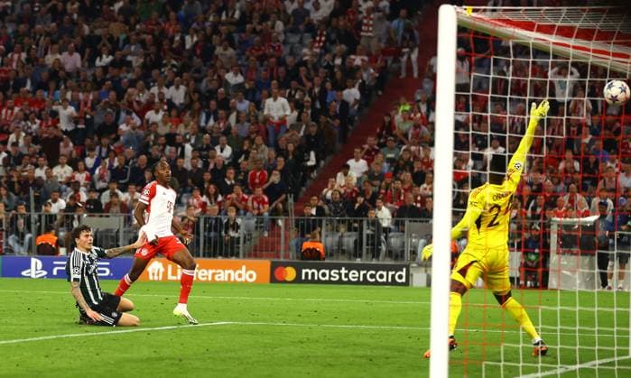 Sport Bilder des Tages EDITORIAL USE ONLY No use with unauthorised audio, video, data, fixture lists, club league logos or live services. Online in-match use limited to 120 images, no video emulation. No use in betting, games or single club league player publications. Bayern Munich v Manchester United, ManU UEFA Champions League, Group A, Football, Allianz Arena, Munich, Germany - 20 Sep 2023 EDITORIAL USE ONLY No use with unauthorised audio, video, data, fixture lists, club league logos or live services. Online in-match use limited to 120 images, no video emulation. No use in betting, games or single club league player publications.  Copyright: xKieranxMcManus Shutterstockx 14106761bq