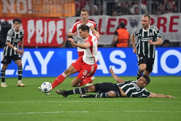 CASEMIRO Manchester United , action,one-on-one against Leon GORETZKA Bayern Muenchen Football Champions League group stage 1 matchday FC Bayern Muenchen Manchester United ManU 4 3 on 20 09 2023, A L L I A N Z A R E N A