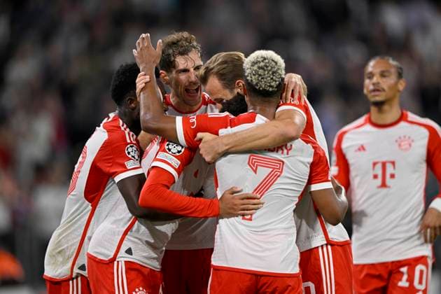 GOAL to 2 0 Serge Gnabry FC Bayern Muenchen FCB 07 Goal celebration with Harry Kane FC Bayern Muenchen FCB 09 Leon Goretzka FC Bayern Muenchen FCB 08 Leroy Sane FC Bayern Muenchen FCB 10 Alphonso Davies Bayern FC Muenchen FCB 19 FC Bayern Muenchen FCB vs Manchester United ManUnited ManU group stage 20 09 2023 DFL REGULATIONS PROHIBIT ANY USE OF PHOTOGRAPHS AS IMAGE SEQUENCES AND OR QUASI VIDEO FC Bayern Muenchen FCB vs Manchester United