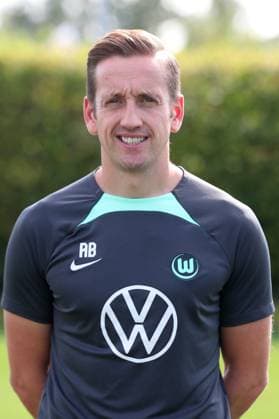 VfL Wolfsburg Wolfsburg, 20 09 2023, FOOTBALL VfL Wolfsburg, 1 Bundesliga, season 2023 24 photo session, co-coach and analyst Aaron Briggs VfL Wolfsburg Wolfsburg