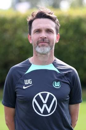 VfL Wolfsburg Wolfsburg, 20 09 2023, FOOTBALL VfL Wolfsburg, 1 Bundesliga, season 2023 24 photo session, conditioning coach Walter Gfrerer VfL Wolfsburg Wolfsburg