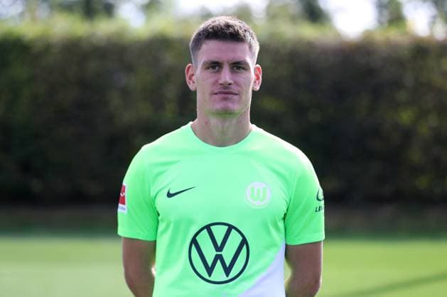 VfL Wolfsburg Wolfsburg, 20 09 2023, FOOTBALL VfL Wolfsburg, 1 Bundesliga, season 2023 24 photo session, Joakim Maehle VfL Wolfsburg Wolfsburg