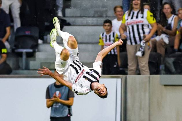 LASK v Liverpool Europa League 21 09 2023. Goal 1-0 Florian Flecker (29) of LASK Linz scores a goal and celebrates during the Europa League match between LASK and Liverpool at Raiffeisen Arena, Linz, Austria on 21 September 2023. Editorial use only , Copyright: xNigelxKeenex PSI-18052-0012