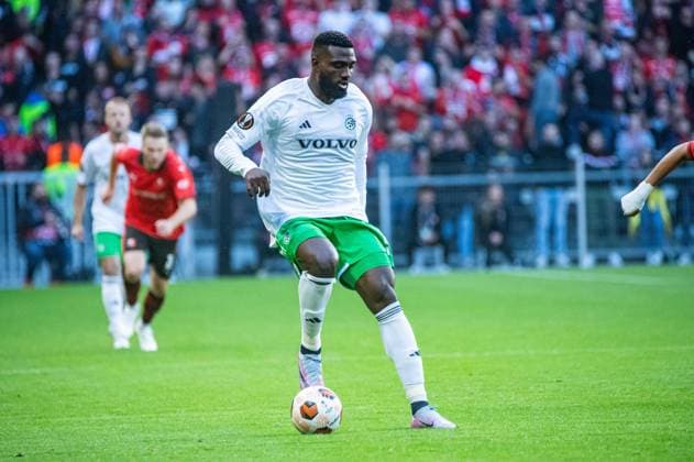 Frantzdy Pierrot (Maccabi Haifa) FOOTBALL : Stade Rennais x Maccabi Haifa - Ligue Europa - JournÃ e 1 - 21 09 2022 BaptisteAutissier Panoramic 