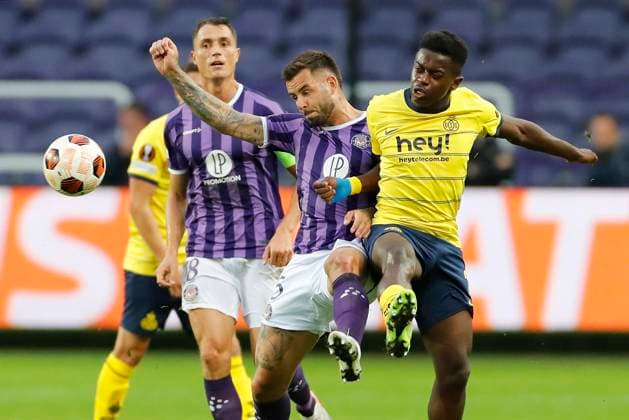 Royal Union Saint-Gilloise v Toulouse FC - UEFA Europa League BRUSSELS, BELGIUM - SEPTEMBER 21 : Sadiki Noah defender of Union St-Gilloise and Aron Dønnum Forward of Toulouse during the UEFA Europa League Group E match between Royal Union Saint-Gilloise and Toulouse FC on September 21, 2023 in Brussels, Belgium, 21 09 2023 Brussels Belgium  Copyright: xJbox