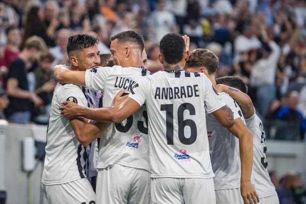 SOCCER - UEFA EL, LASK vs Liverpool LINZ,AUSTRIA,21.SEP.23 - SOCCER - UEFA Europa League, group stage, Linzer ASK vs Liverpool FC. Image shows the rejoicing of the team LASK.  GEPAxpictures xManuelxBinder