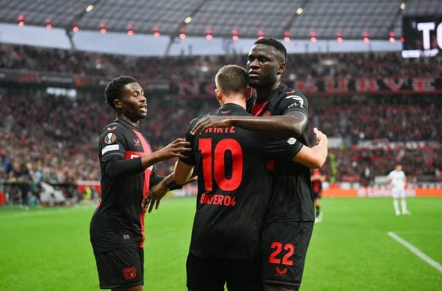 Cheers Victor Boniface Bayer 04 Leverkusen , Florian Wirtz Bayer 04 Leverkusen , Nathan Tella Bayer 04 Leverkusen 21 09 2023, football season 2023 2024 Europa League group stage, 1 matchday Bayer 04 Leverkusen BK Häcken Leverkusen BayArena Nordrhein Westfalen Germany Team2