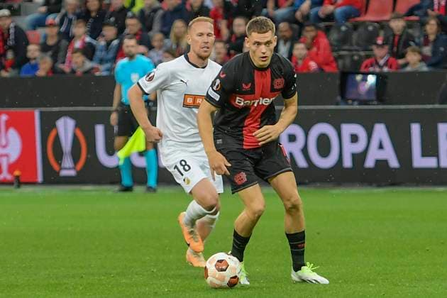 f l in duel Mikkel Rygaard 18, BK Häcken Haecken Florian Wirtz 10, Bayer Leverkusen 21 09 2023 Football Europa League, Bayer 04 Leverkusen vs BK Häcken Haecken, BayArena, Leverkusen, NRW Germany Copyright: xpepphotox xHorstxMauelshagenx pep00321, pep_20230921_hm
