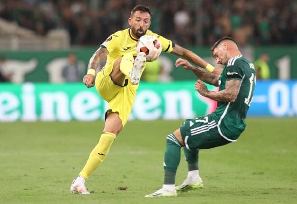 Panathinaikos vs Villareal Villareal™s player Jose Luis Morales (L) in action during the UEFA Europa League group F soccer match between Panathinaikos and Villareal held at OAKA, in Athens, Greece, 21 August 2023. ATHENS ATHENS Greece Copyright: xPANAGIOTISxMOSCHANDREOUx INCH0951