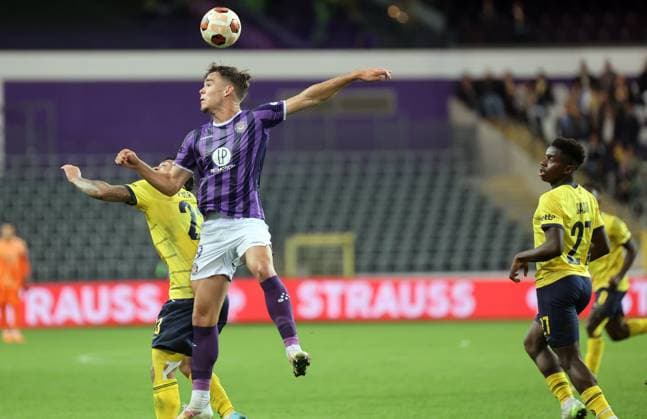 Royal Union Saint-Gilloise v Toulouse FC - UEFA Europa League ANDERLECHT-BELGIUN - SEPTEMBER 21 : 09 Dennis Eckert Forward Union Sg and 23 Moussa Diarra defender Toulouse Football Club 2023-2024 during the UEFA Europa League Group E match between Royal Union Saint-Gilloise and Toulouse FC on {SEPTEMBER 21, 2023 in ANDERLECHT, BELGIUM, 21 Eeklo Belgium  Copyright: xJeffreyxGaensx xPhotoxNewsx