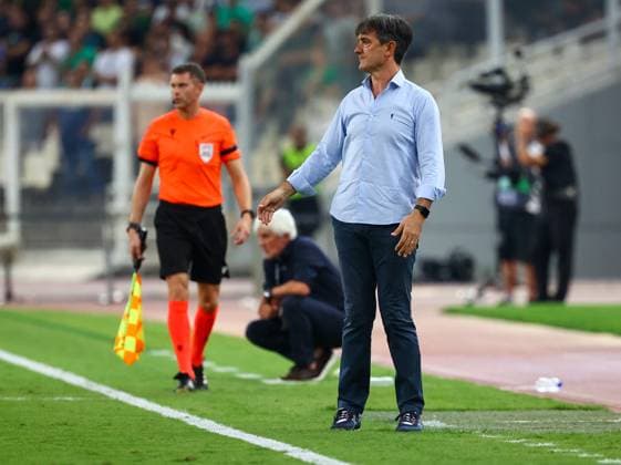 Panathinaikos F.C. v Villarreal CF UEFA Europa League José Rojo Martín Pacheta Manager of Villarreal CF during the UEFA Europa League match at the Olympic Stadium (Greece), Marousi Copyright: xYannisxHalasx FIL-18991-0042 UK Newspapers OUT