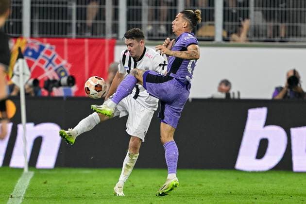 SOCCER - UEFA EL, LASK vs Liverpool LINZ,AUSTRIA,21.SEP.23 - SOCCER - UEFA Europa League, group stage, Linzer ASK vs Liverpool FC. Image shows Florian Flecker (LASK) and Kostas Tsimikas (Liverpool).  GEPAxpictures xDanielxSchoenherr