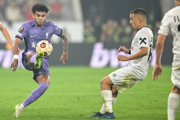 SOCCER - UEFA EL, LASK vs Liverpool LINZ,AUSTRIA,21.SEP.23 - SOCCER - UEFA Europa League, group stage, Linzer ASK vs Liverpool FC. Image shows Luis Diaz (Liverpool) and Branko Jovicic (LASK).  GEPAxpictures xDanielxSchoenherr