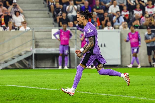 LASK v Liverpool Europa League 21 09 2023. Goal 1-1 Darwin Nunez (9) of Liverpool scores from the penalty spot and celebrates during the Europa League match between LASK and Liverpool at Raiffeisen Arena, Linz, Austria on 21 September 2023. Editorial use only , Copyright: xNigelxKeenex PSI-18052-0020