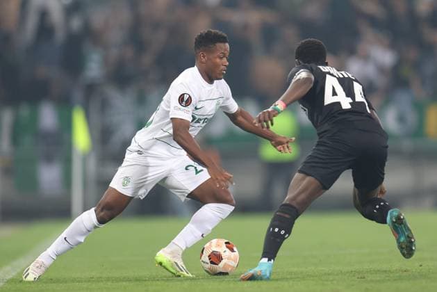 SOCCER - UEFA EL, Sturm vs Sporting GRAZ,AUSTRIA,21.SEP.23 - SOCCER - UEFA Europa League, group stage, SK Sturm Graz vs Sporting CP. Image shows Geny Catamo (Sporting Lissabon) and Amadou Dante (Sturm).  GEPAxpictures xChrisxBauer