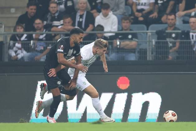 SOCCER - UEFA EL, Sturm vs Sporting GRAZ,AUSTRIA,21.SEP.23 - SOCCER - UEFA Europa League, group stage, SK Sturm Graz vs Sporting CP. Image shows Gregory Wuethrich (Sturm) and Viktor Gyoekeres (Sporting Lissabon).  GEPAxpictures xChrisxBauer