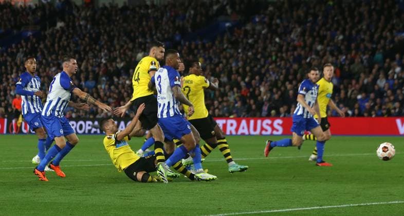 Brighton & Hove Albion v AEK Athens, UEFA Europa League, Group B, AMEX Community Stadium, Brighton, UK. - 21st September 2023 GOAL 2-1, Mijat Gacinovic of AEK Athens scores. - Brighton & Hove Albion v AEK Athens, UEFA Europa League, Group B, AMEX Community Stadium, Brighton, UK. - 21st September 2023. Brighton AMEX Community Stadium UK Copyright: xDanxWeirx CP_Brighton_AEK_Athens_03