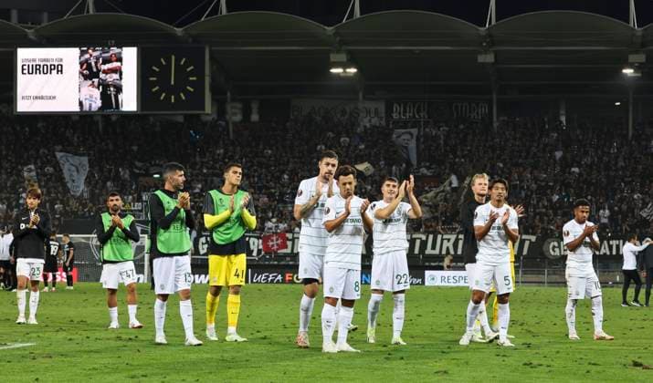 SOCCER - UEFA EL, Sturm vs Sporting GRAZ,AUSTRIA,21.SEP.23 - SOCCER - UEFA Europa League, group stage, SK Sturm Graz vs Sporting CP. Image shows the rejoicing of Sporting Lissabon.  GEPAxpictures xWolfgangxGrebien