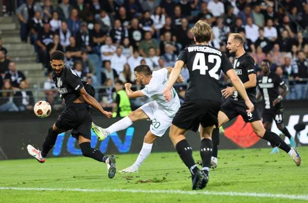 SOCCER - UEFA EL, Sturm vs Sporting GRAZ,AUSTRIA,21.SEP.23 - SOCCER - UEFA Europa League, group stage, SK Sturm Graz vs Sporting CP. Image shows Gregory Wuethrich (Sturm), Paulinho (Sporting Lissabon), David Affengruber and Jon Gorenc-Stankovic (Sturm).  GEPAxpictures xWolfgangxGrebien