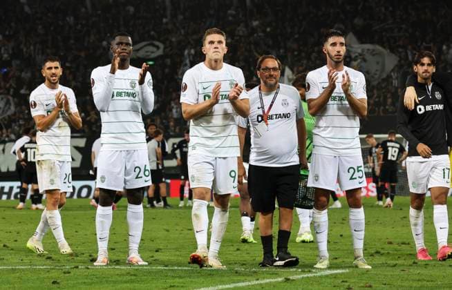 SOCCER - UEFA EL, Sturm vs Sporting GRAZ,AUSTRIA,21.SEP.23 - SOCCER - UEFA Europa League, group stage, SK Sturm Graz vs Sporting CP. Image shows the rejoicing of Paulinho, Ousmane Diomande, Viktor Gyoekeres, Goncalo Inacio and Francisco Trincao (Sporting Lissabon).  GEPAxpictures xWolfgangxGrebien