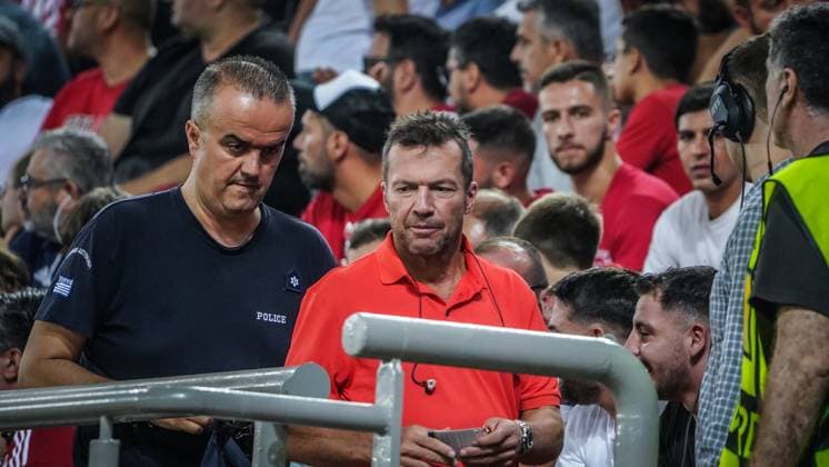 Lothar Matthäus in the stands UEFA Football Europa League season 2023 2024 Giorgos Karaiskakis Stadium Piraeus, 21 09 2023 Olympiakos Piraeus SC Freiburg