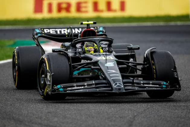 44 HAMILTON Lewis (gbr), Mercedes AMG F1 Team W14, action during the 2023 Formula 1 Lenovo Japanese Grand Prix, 16th round of the 2023 Formula One World Championship, WM, Weltmeisterschaft from September 22 to 24, 2023 on the Suzuka International Racing Course, in Suzuka - F1 - JAPANESE GRAND PRIX 2023 DPPI Panoramic  00123036__R3_3898