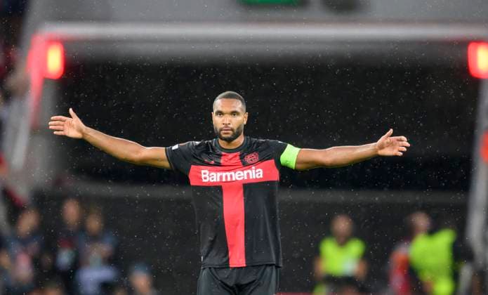 Jonathan TAH LEV gesture, gesture, football Europa League, group stage, matchday 1, Bayer 04 Leverkusen LEV BK Haecken BKH 4 0, on 21 09 2023 in Leverkusen Germany UEFA regulations prohibit any use of photographs as image sequences and or quasi video Â