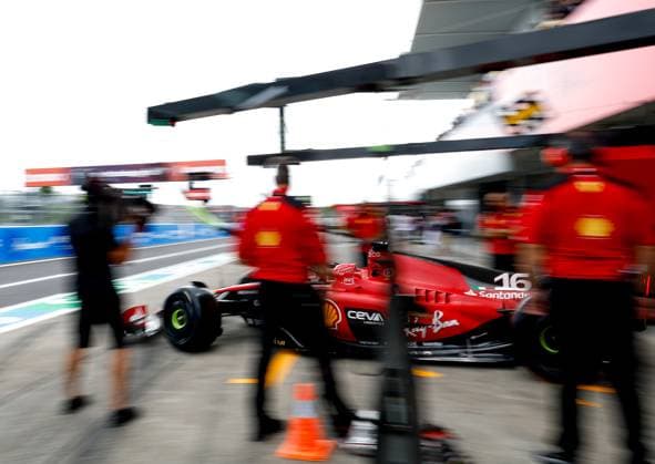 16 LECLERC Charles (mco), Scuderia Ferrari SF-23, action during the 2023 Formula 1 Lenovo Japanese Grand Prix, 16th round of the 2023 Formula One World Championship, WM, Weltmeisterschaft from September 22 to 24, 2023 on the Suzuka International Racing Course, in Suzuka - FORMULE 1 : Grand prix du Japon - FIA - Suzuka - 22 09 2023 DPPI Panoramic  00123036_F12023GP17JAP_JK173018