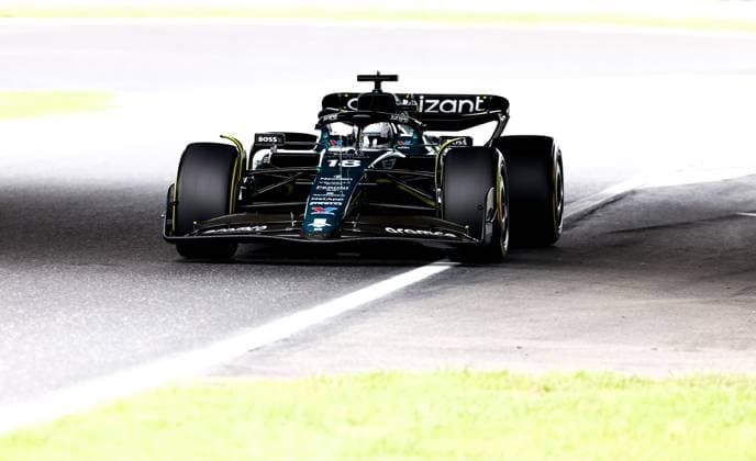 18 STROLL Lance (can), Aston Martin F1 Team AMR23, action during the 2023 Formula 1 Lenovo Japanese Grand Prix, 16th round of the 2023 Formula One World Championship, WM, Weltmeisterschaft from September 22 to 24, 2023 on the Suzuka International Racing Course, in Suzuka - FORMULE 1 : Grand prix du Japon - FIA - Suzuka - 22 09 2023 DPPI Panoramic  00123036_F12023GP17JAP_JK175116