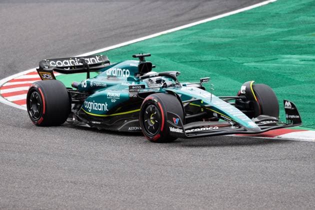 September 22, 2023, Suzuka, Mie Prefecture, Japan: LANCE STROLL (CAN) of Aston Martin 18 races during FP1 on Practice Day at the Formula 1 Japanese Grand Prix. Suzuka Japan - ZUMAb177 20230922_aap_b177_180 Copyright: xTaidghxBarronx
