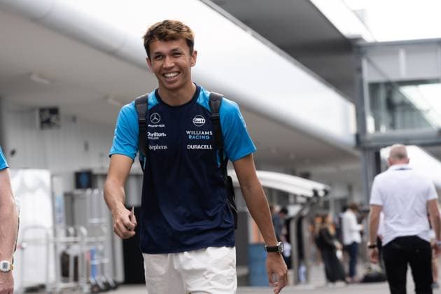 September 23, 2023, Suzuka, Mie Prefecture, Japan: ALEXANDER ALBON (THA) of Williams 23 arrives to the paddock for Qualifying for the 2023 Formula 1 Japanese Grand Prix Suzuka Japan - ZUMAb177 20230923_aap_b177_012 Copyright: xTaidghxBarronx