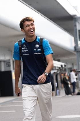 September 23, 2023, Suzuka, Mie Prefecture, Japan: ALEXANDER ALBON (THA) of Williams 23 arrives to the paddock for Qualifying for the 2023 Formula 1 Japanese Grand Prix Suzuka Japan - ZUMAb177 20230923_aap_b177_026 Copyright: xTaidghxBarronx
