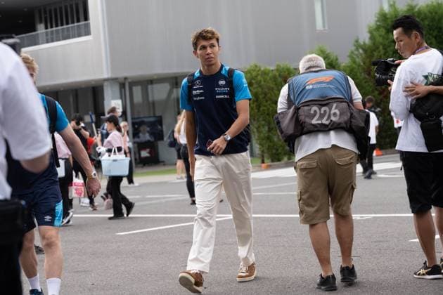 September 23, 2023, Suzuka, Mie Prefecture, Japan: ALEXANDER ALBON (THA) of Williams 23 arrives to the paddock for Qualifying for the 2023 Formula 1 Japanese Grand Prix Suzuka Japan - ZUMAb177 20230923_aap_b177_041 Copyright: xTaidghxBarronx