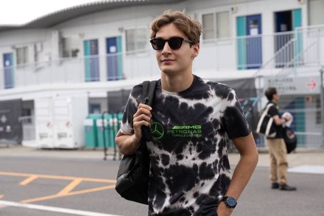 September 23, 2023, Suzuka, Mie Prefecture, Japan: GEORGE RUSSELL (GBR) of Mercedes 63 arrives to the paddock for Qualifying for the 2023 Formula 1 Japanese Grand Prix Suzuka Japan - ZUMAb177 20230923_aap_b177_046 Copyright: xTaidghxBarronx