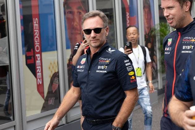 September 23, 2023, Suzuka, Mie Prefecture, Japan: Red Bull Racing s team principle CHRISTIAN HORNER arrives to the paddock for Qualifying for the 2023 Formula 1 Japanese Grand Prix Suzuka Japan - ZUMAb177 20230923_aap_b177_053 Copyright: xTaidghxBarronx