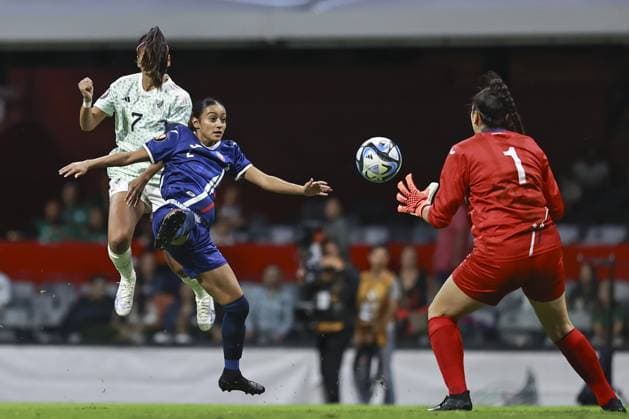 RECORD DATE NOT STATED CONCACAF Womens Gold Cup 2023 Mexico vs Puerto Rico Maria Sanchez of Mexico during the game Mexico (Mexican national team, Nationalteam vs Puerto Rico, corresponding to League A of the Group Stage Qualifiers for the CONCACAF Womens Gold Cup, at Azteca Stadium, on September 22, 2023. <br><br> Maria Sanchez de Mexico durante el partido Mexico (Seleccion Nacional Mexicana) vs Puerto Rico, correspondiente a la Liga A de la Fase grupos Clasificatorio a la Copa Oro Femenina de la CONCACAF, el el Estadio Azteca, el 22 de Septiembre de 2023. CIUDAD DE MEXICO CDMX MEXICO  Copyright: xJuanxLuisxDiazx 20230922211636_CWGC_23_MEX_PUR_SANCHEZ24