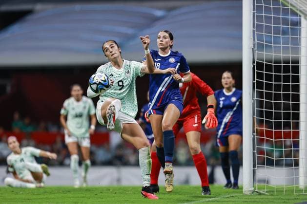 RECORD DATE NOT STATED CONCACAF Womens Gold Cup 2023 Mexico vs Puerto Rico Diana Ordonez of Mexico during the game Mexico (Mexican national team, Nationalteam vs Puerto Rico, corresponding to League A of the Group Stage Qualifiers for the CONCACAF Womens Gold Cup, at Azteca Stadium, on September 22, 2023. <br><br> Diana Ordonez de Mexico durante el partido Mexico (Seleccion Nacional Mexicana) vs Puerto Rico, correspondiente a la Liga A de la Fase grupos Clasificatorio a la Copa Oro Femenina de la CONCACAF, el el Estadio Azteca, el 22 de Septiembre de 2023. CIUDAD DE MEXICO CDMX MEXICO  Copyright: xJuanxLuisxDiazx 20230922213822_CWGC_23_MEX_PUR_ORDONEZ64