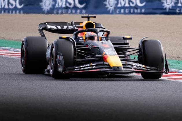 September 23, 2023, Suzuka, Mie Prefecture, Japan: MAX VERSTAPPEN (NED) of Red Bull Racing 1 races during Qualifying of the 2023 Formula 1 Japanese Grand Prix. Verstappen qualified pole position. Suzuka Japan - ZUMAb177 20230923_aap_b177_063 Copyright: xTaidghxBarronx