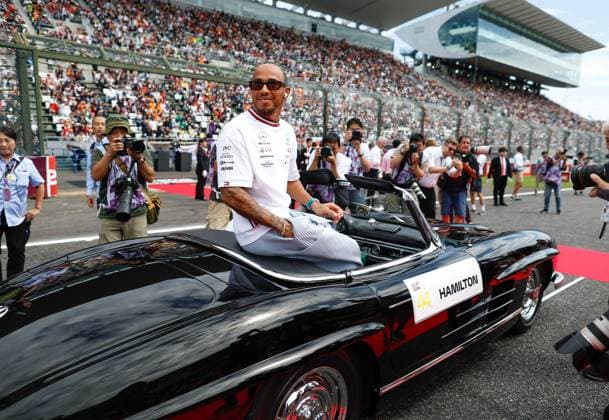 HAMILTON Lewis (gbr), Mercedes AMG F1 Team W14, portrait during the 2023 Formula 1 Lenovo Japanese Grand Prix, 16th round of the 2023 Formula One World Championship, WM, Weltmeisterschaft from September 22 to 24, 2023 on the Suzuka International Racing Course, in Suzuka - F1 - JAPANESE GRAND PRIX 2023 - RACE DPPI Panoramic  00123037_F12023GP17JAP_JK182006